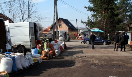 plac targowy, żabiniec