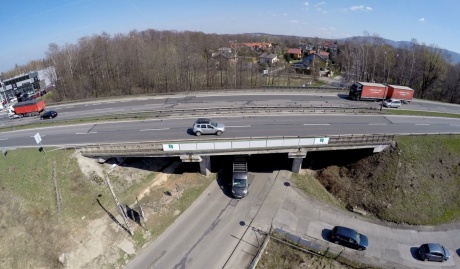 Węzeł ulicy Warszawskiej z ulicą Mazańcowicką